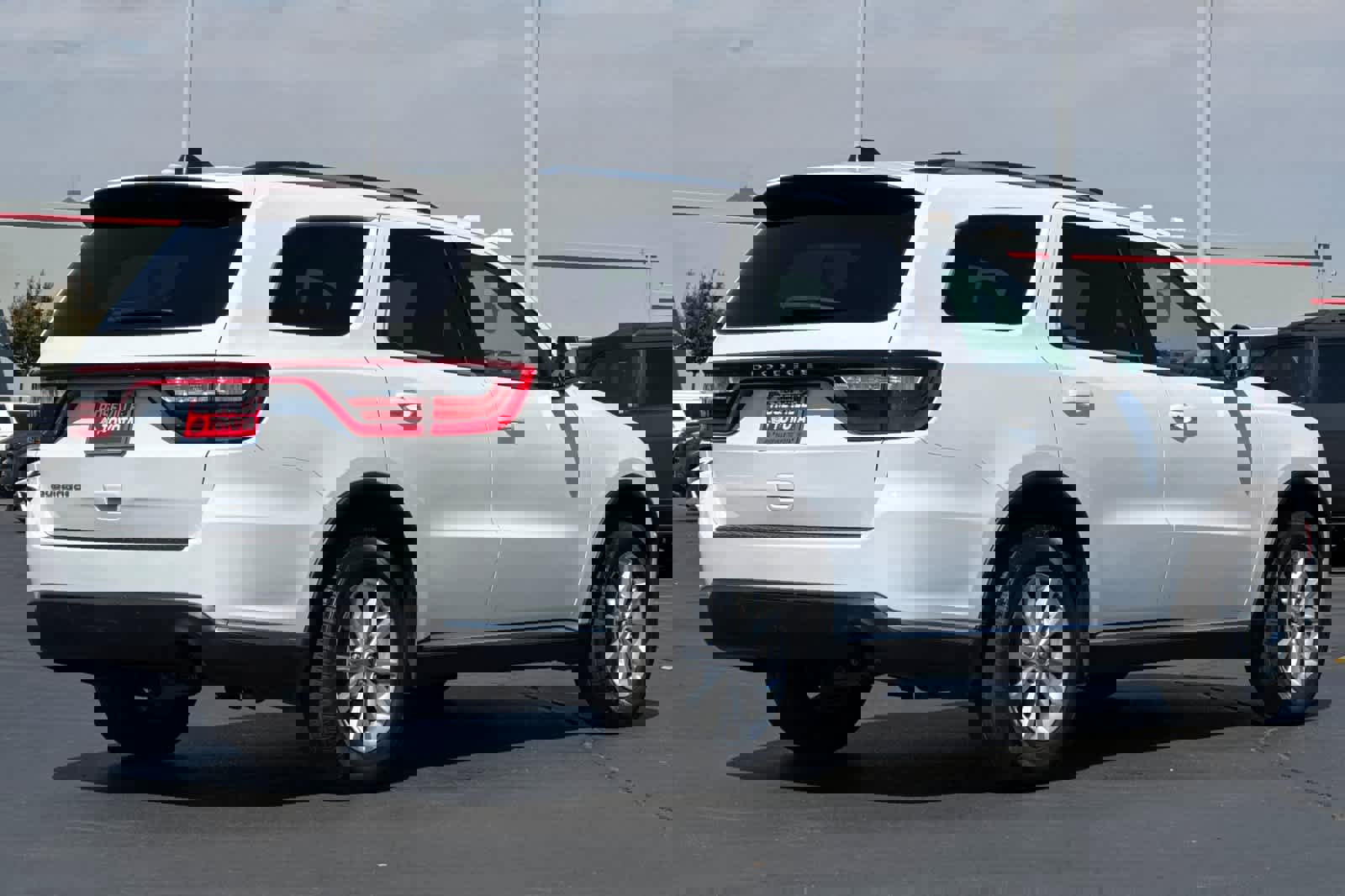 Used 2022 Dodge Durango SXT image 2