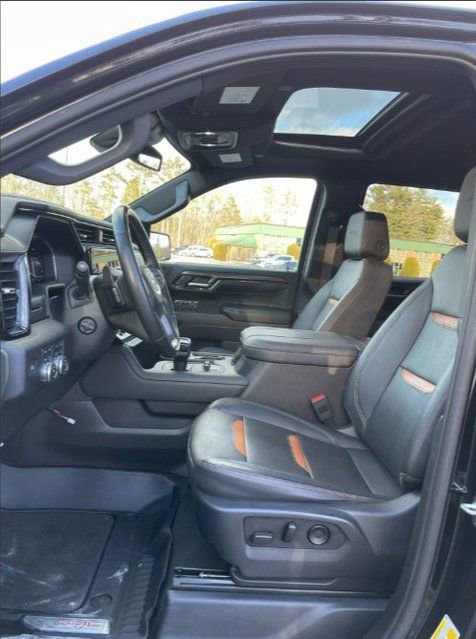 Certified 2023 GMC Sierra 1500 AT4 w/ AT4 Premium Package image 12