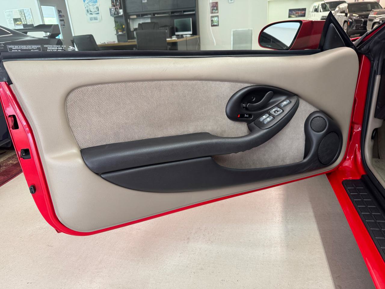 Used 2000 Pontiac Firebird Formula RWD image 12