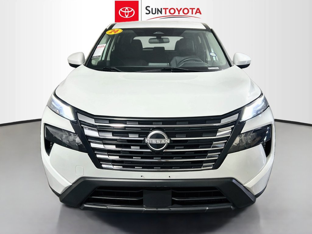Used 2024 Nissan Rogue SV AWD/4WD image 8