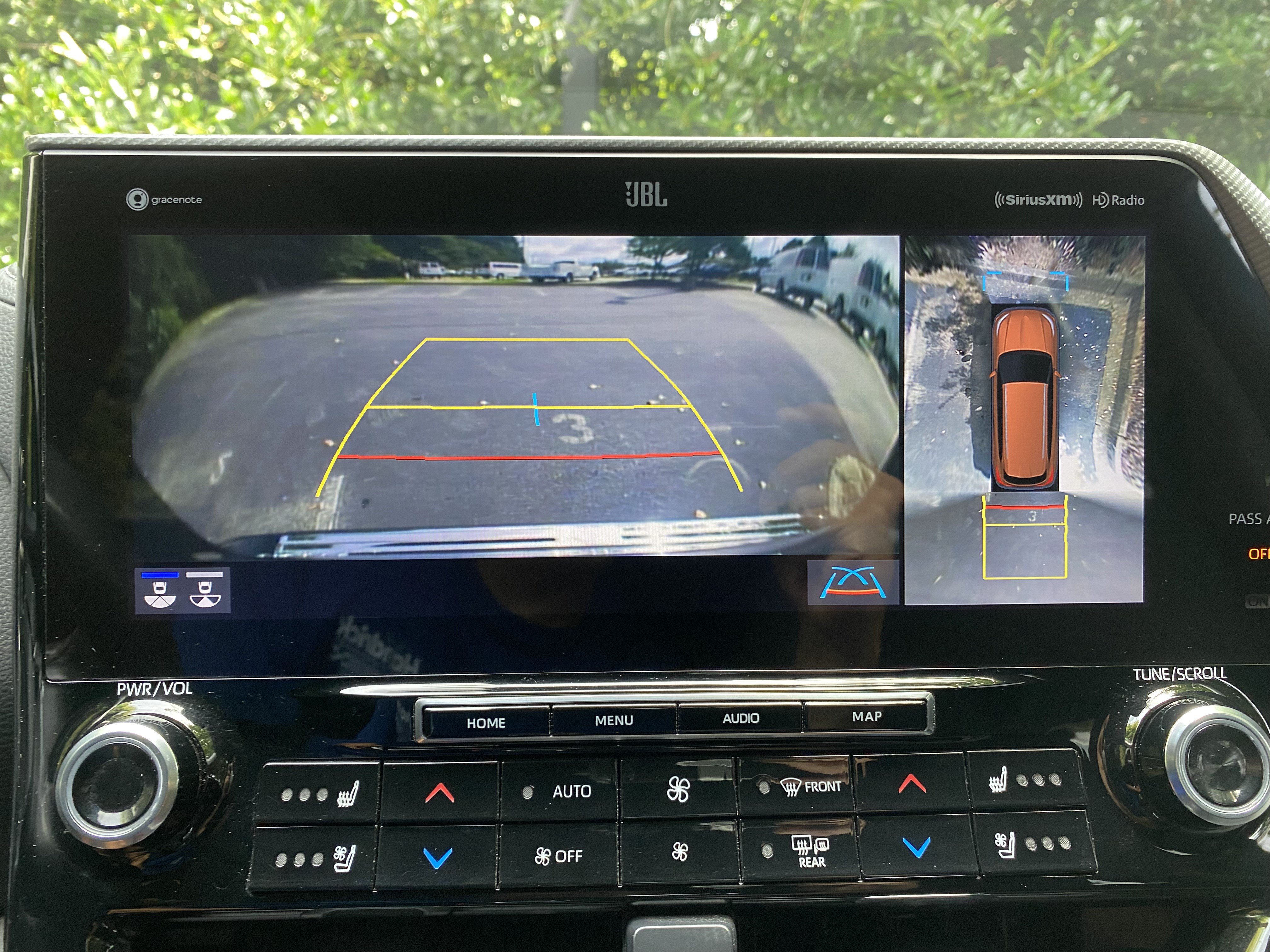 Used 2022 Toyota Highlander Platinum FWD image 28