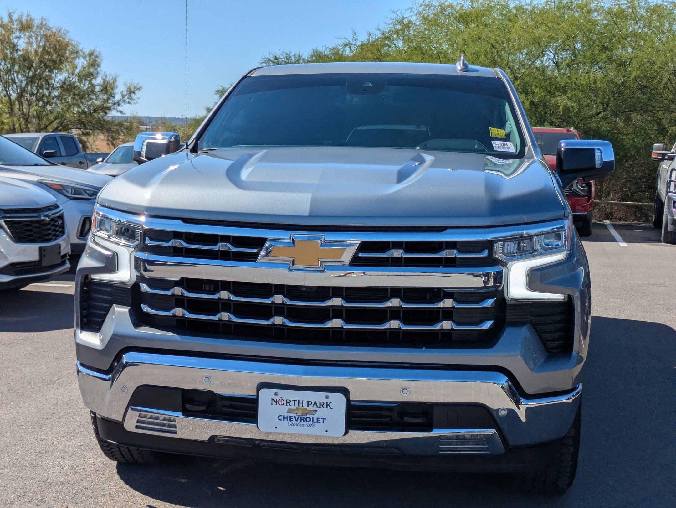 Used 2023 Chevrolet Silverado 1500 LTZ w/ Z71 Off-Road Package image 8