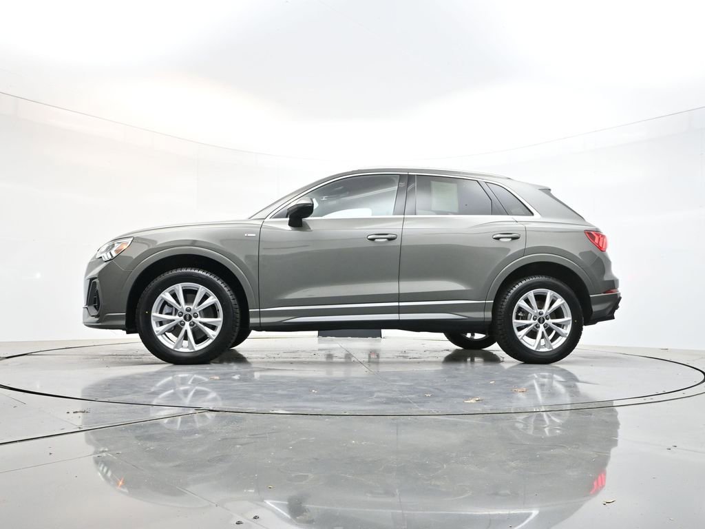 Used 2024 Audi Q3 2.0T Premium AWD/4WD image 33