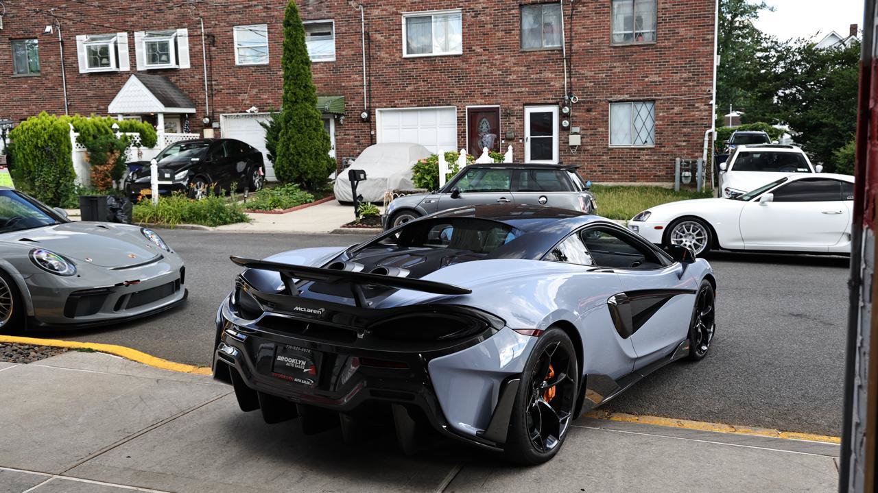 Used 2019 McLaren 600LT RWD image 6