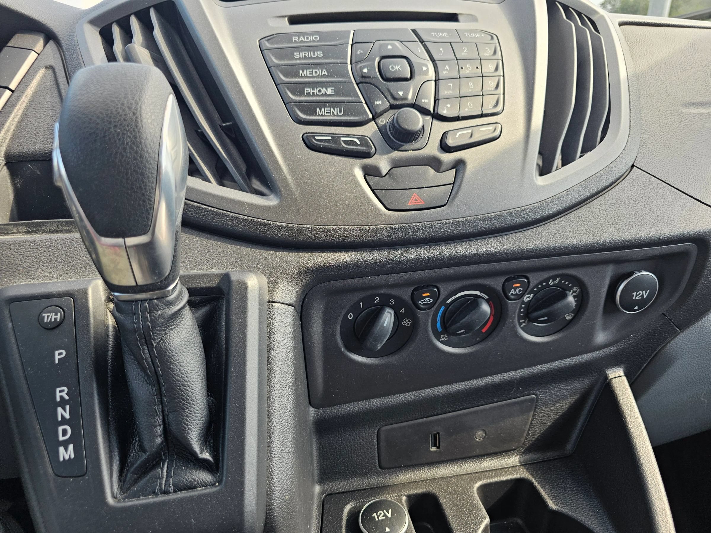 Used 2018 Ford Transit 350 XL RWD image 12
