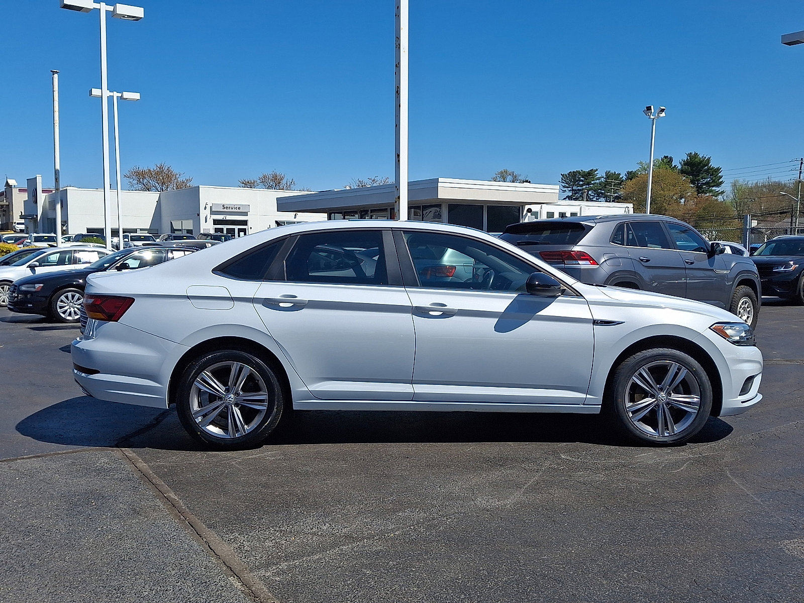 Used 2019 Volkswagen Jetta R-Line image 7