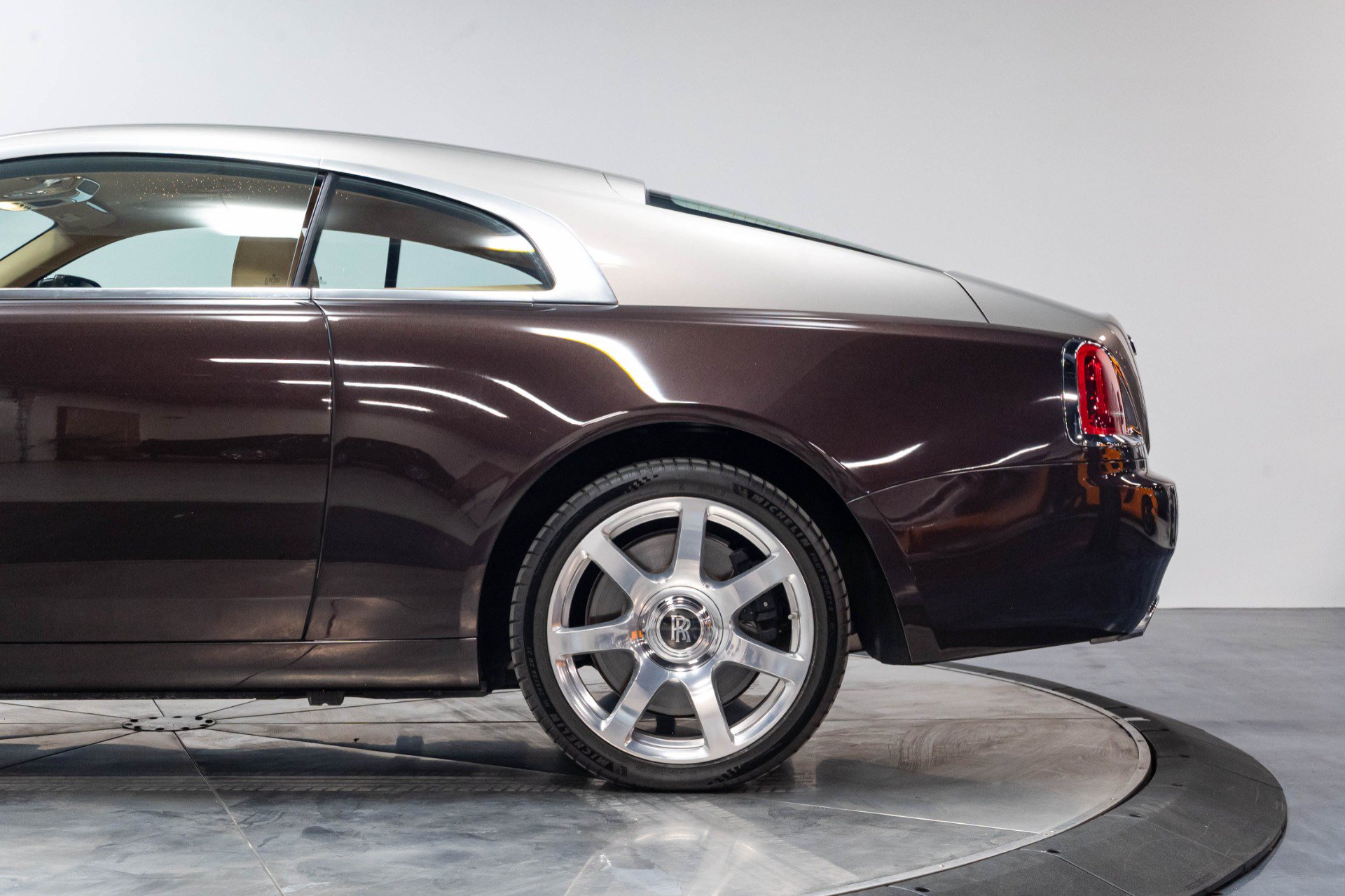 Used 2014 Rolls-Royce Wraith RWD image 17
