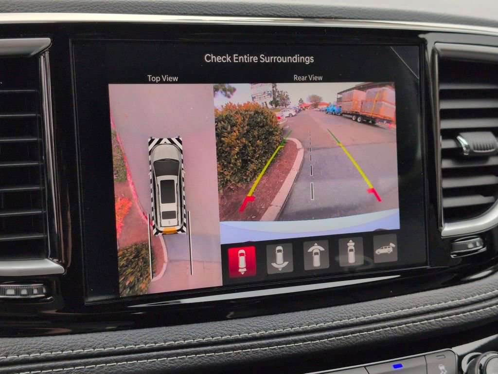 New 2026 Chrysler Pacifica Limited w/ Uconnect Theater Family Group image 17