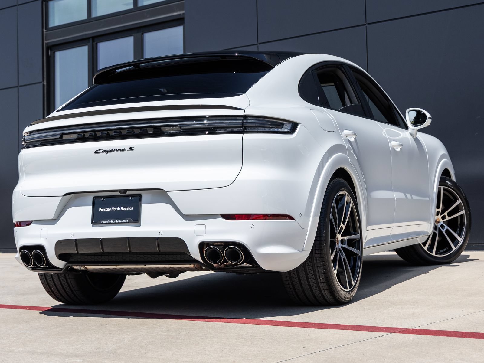 Certified 2026 Porsche Cayenne S AWD/4WD image 11