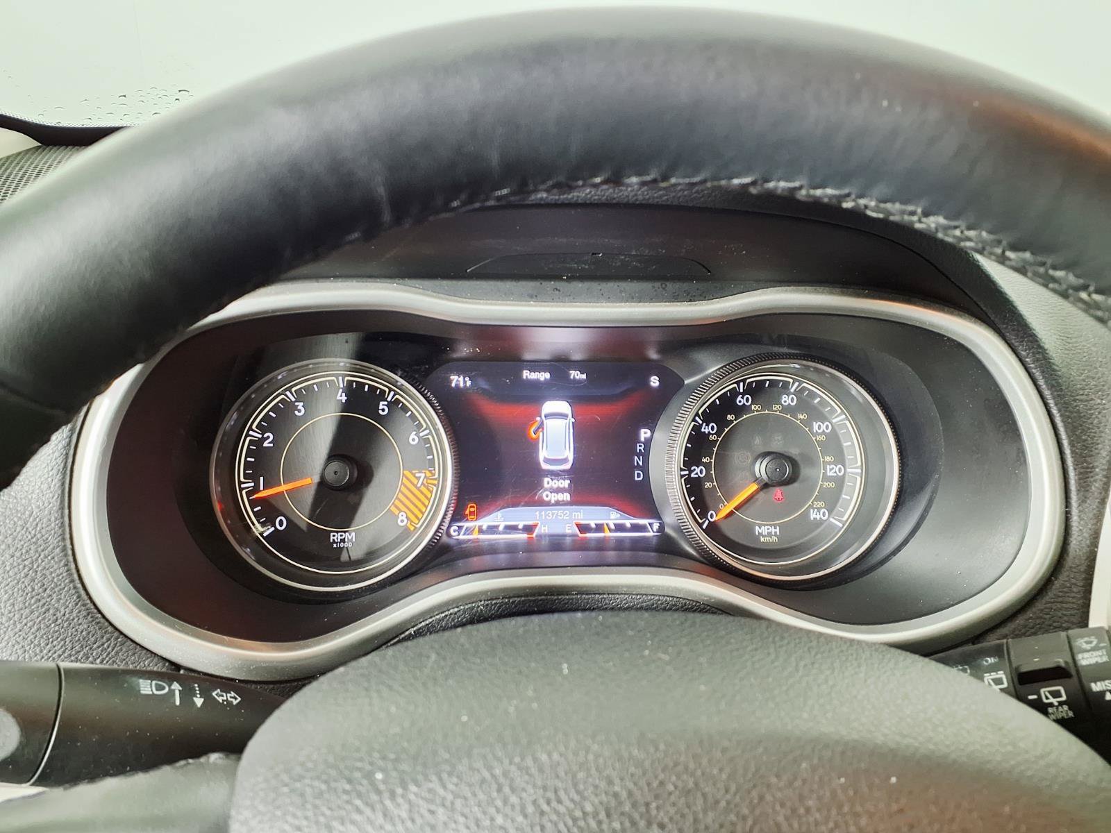 Used 2015 Jeep Cherokee Trailhawk w/ Comfort/Convenience Group AWD/4WD image 19