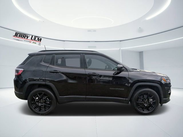 New 2026 Jeep Compass Latitude image 2