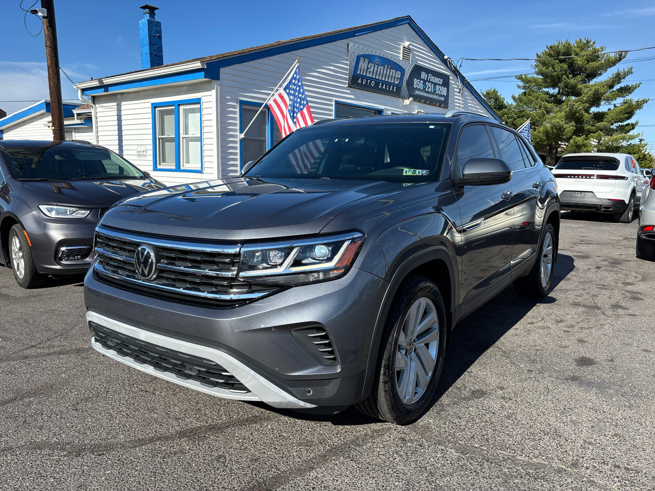 Used 2021 Volkswagen Atlas Cross Sport SE image 16