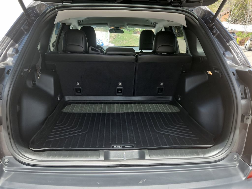 Used 2019 Jeep Cherokee Latitude Plus AWD/4WD image 15