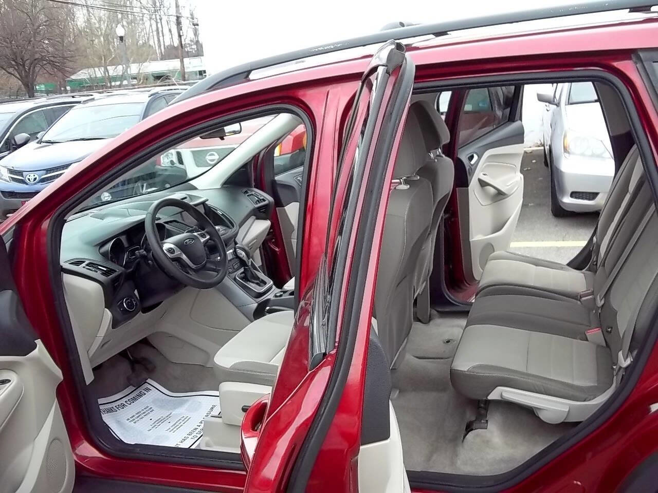 Used 2014 Ford Escape SE w/ Equipment Group 201A FWD image 6