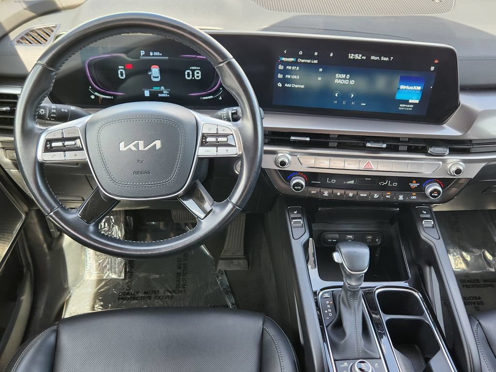 Used 2025 Kia Telluride S AWD/4WD image 3