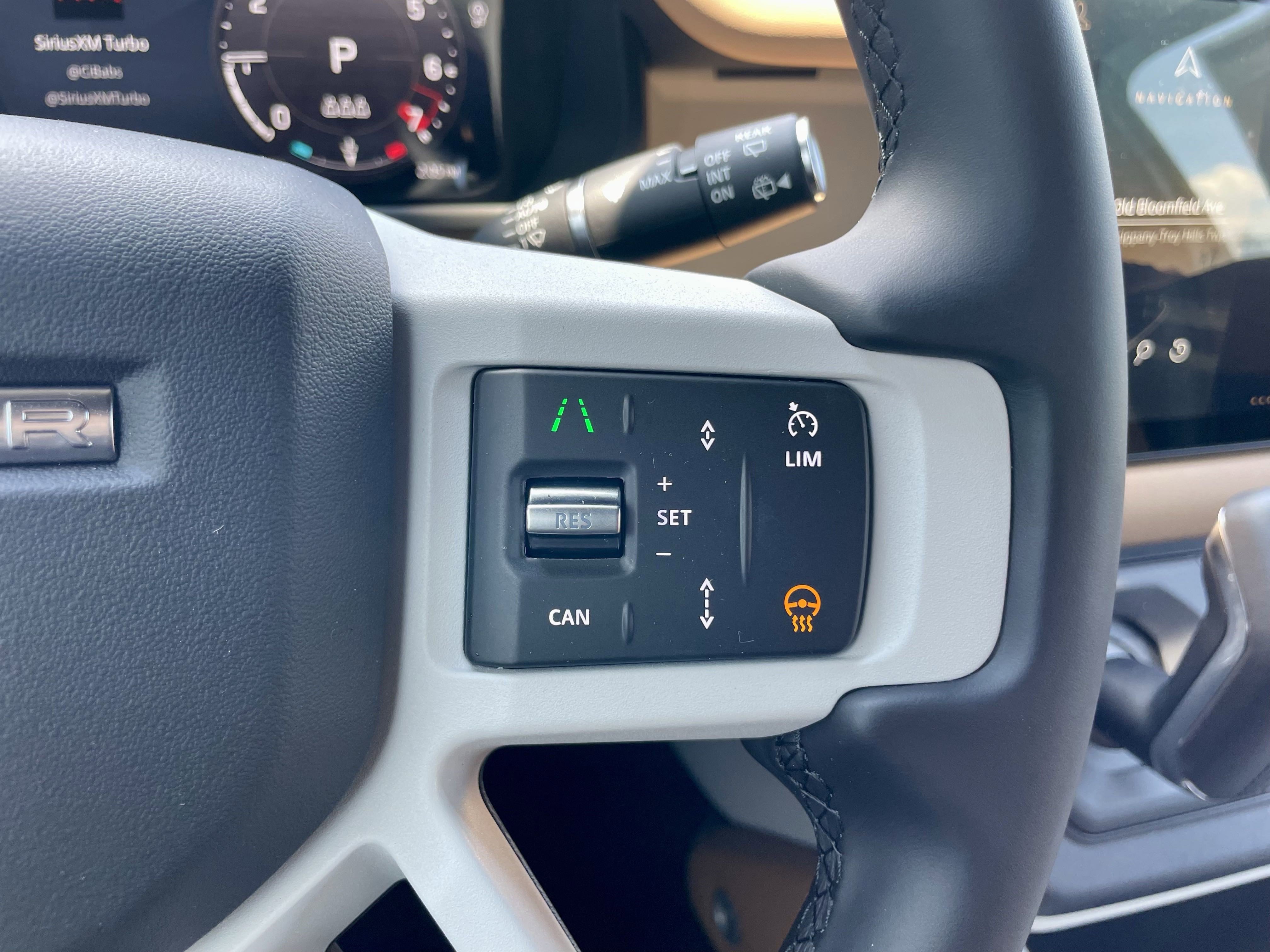 New 2025 Land Rover Defender 90 X-Dynamic SE image 22