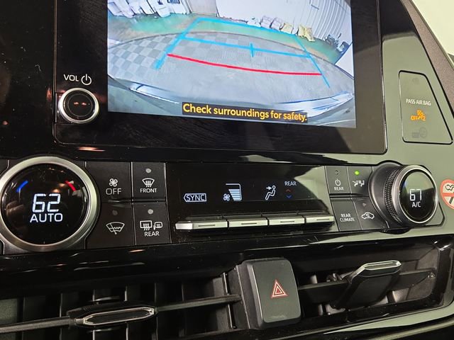 Used 2023 Toyota Highlander LE image 20