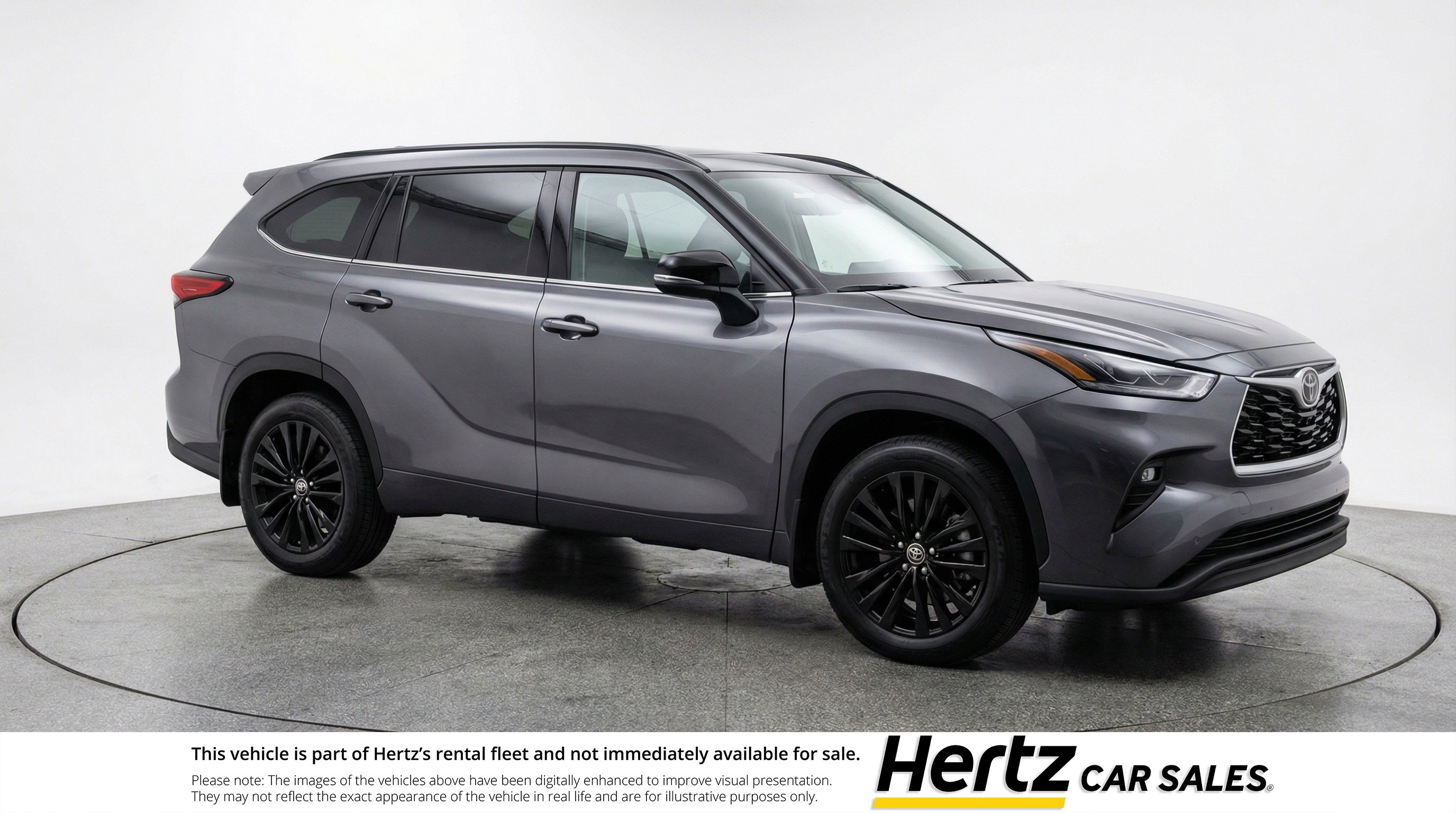 Used 2025 Toyota Highlander XSE image 1