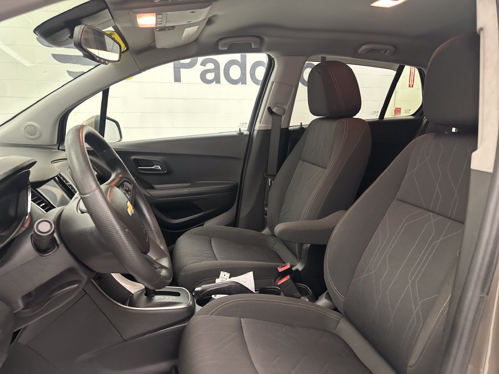 Certified 2020 Chevrolet Trax LT FWD image 25