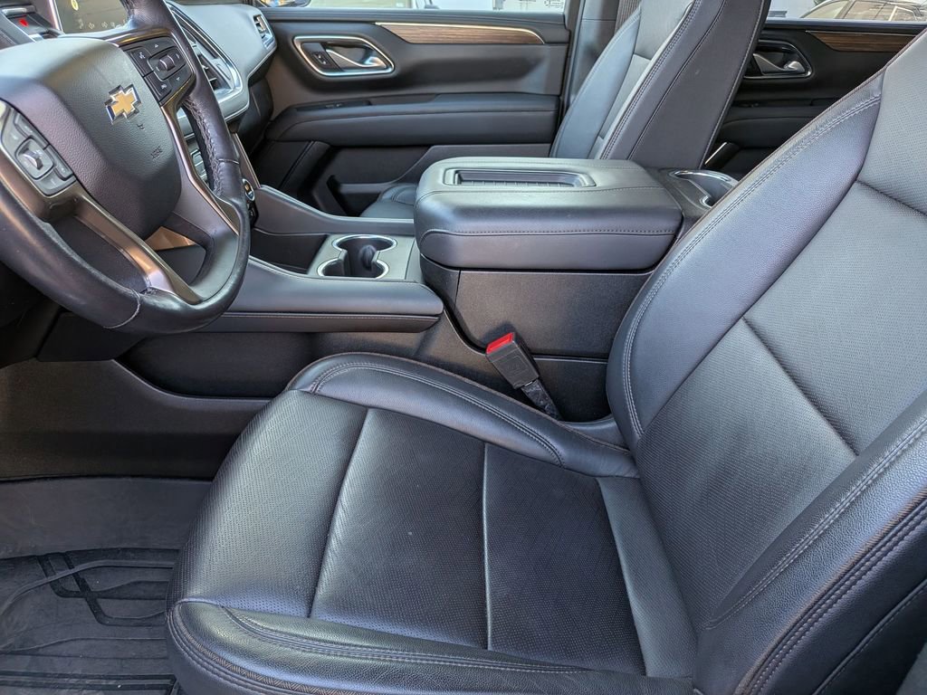 Used 2022 Chevrolet Suburban High Country w/ Premium Package 2 image 15