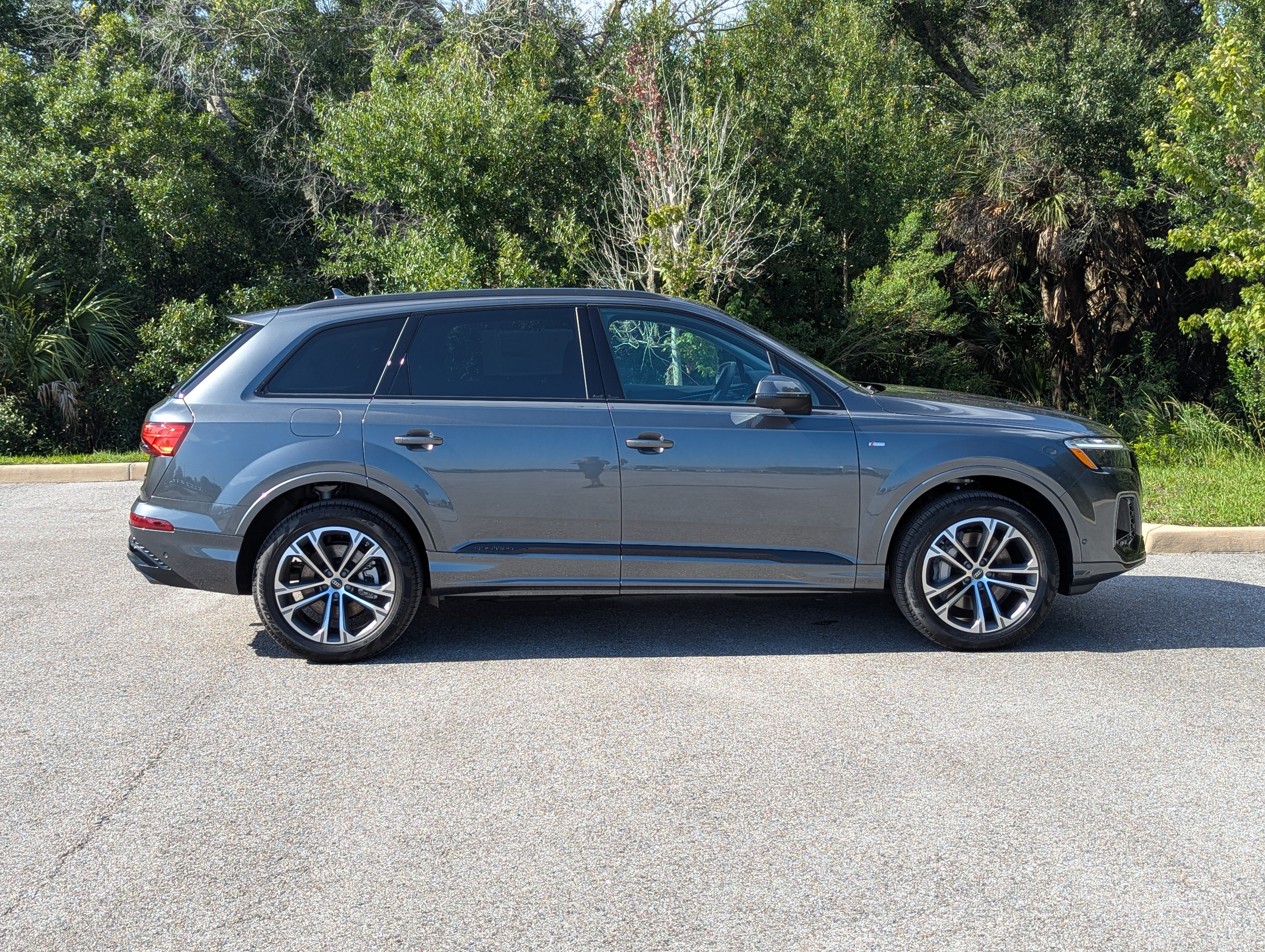 New 2026 Audi Q7 3.0T Premium AWD/4WD image 8