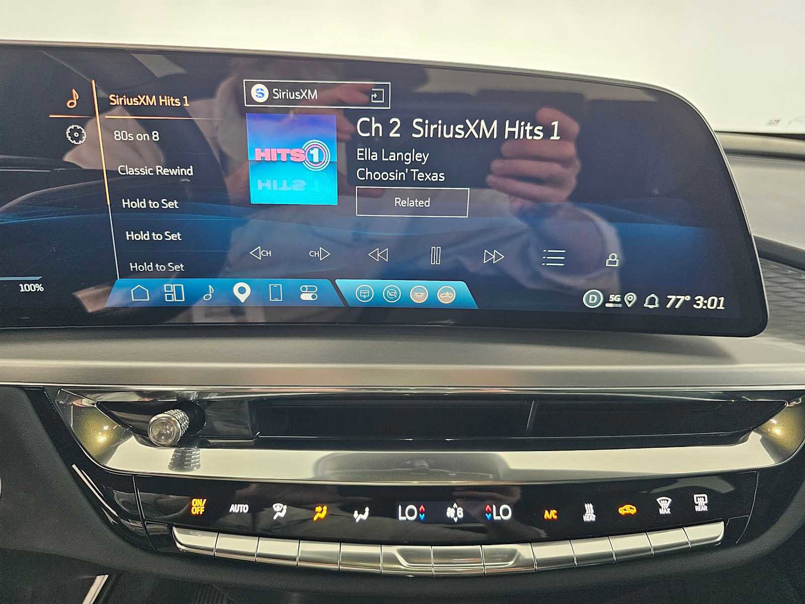 Used 2025 Cadillac Lyriq Luxury image 25