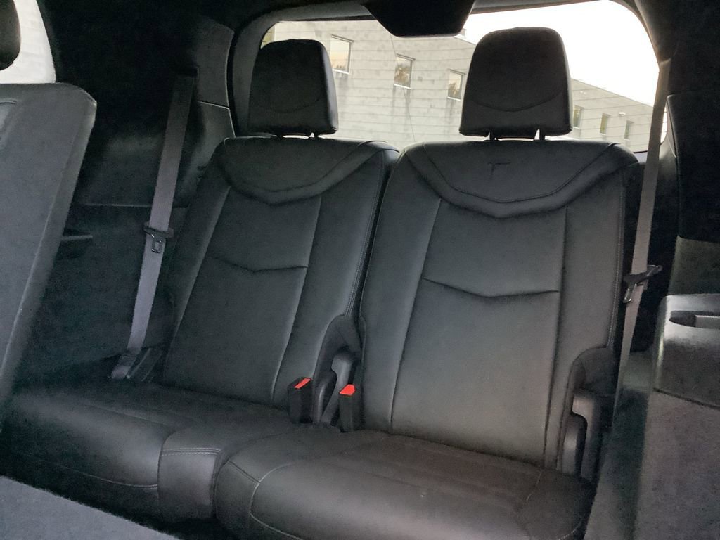 Used 2023 Cadillac XT6 Premium Luxury image 32