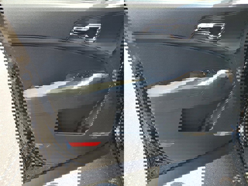 New 2026 Kia Sportage LX image 8