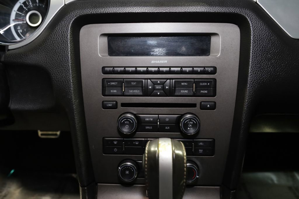 Used 2013 Ford Mustang Premium RWD image 33