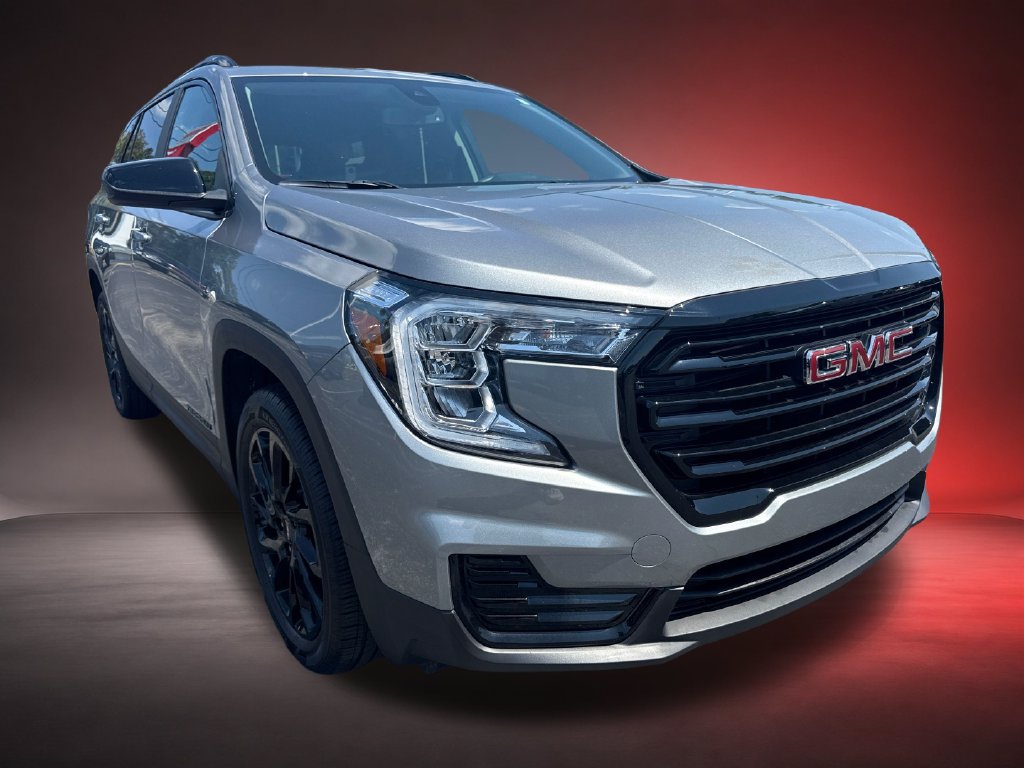 Certified 2023 GMC Terrain SLE w/ Driver Convenience Package FWD image 3