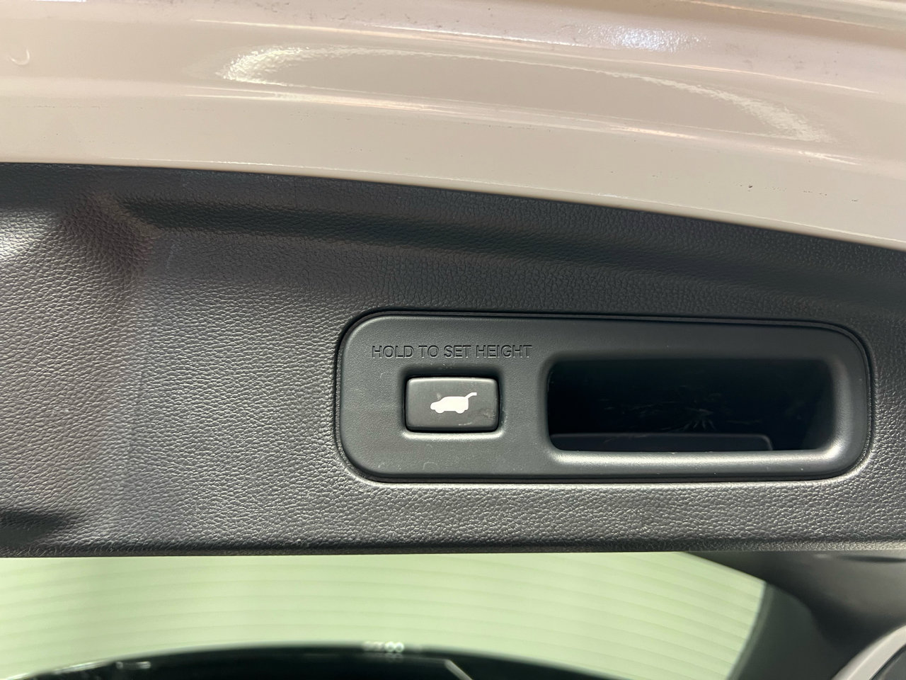 Used 2023 Acura MDX SH-AWD w/ Technology Package image 28