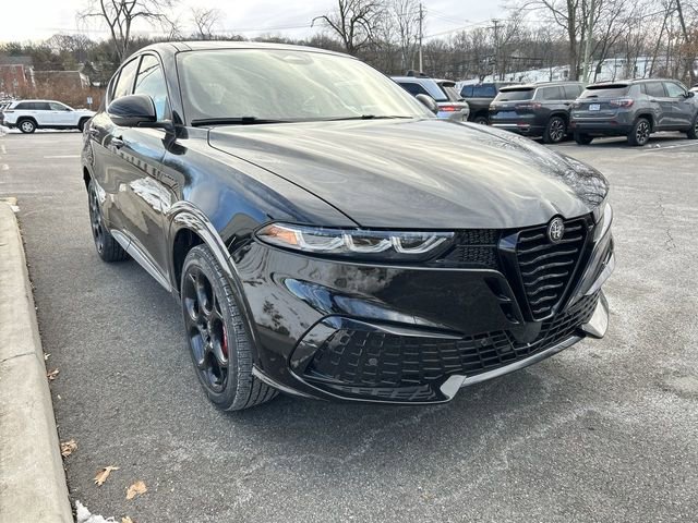 New 2026 Alfa Romeo Tonale w/ Quick Order Package 23H Volce image 2