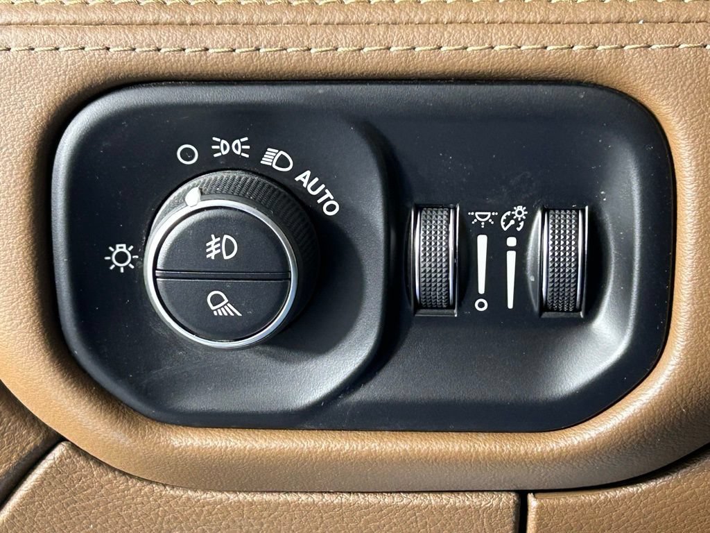 Used 2024 RAM 2500 Limited AWD/4WD image 28