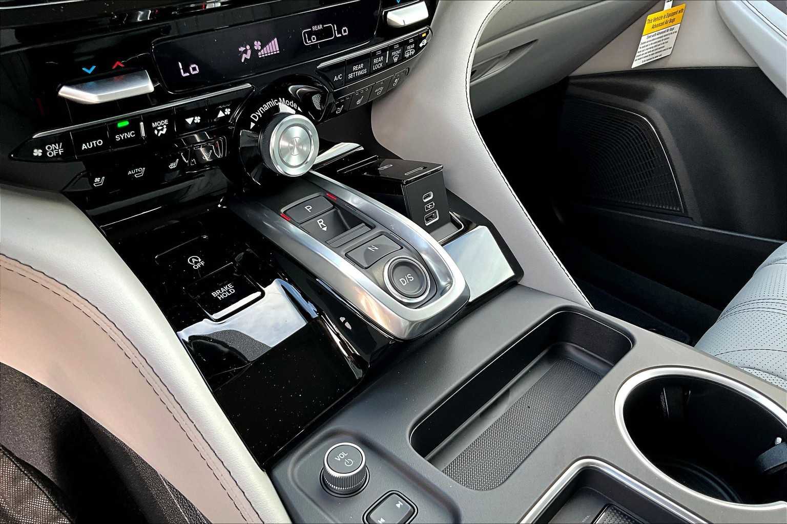 New 2026 Acura MDX SH-AWD w/ Advance Package image 7