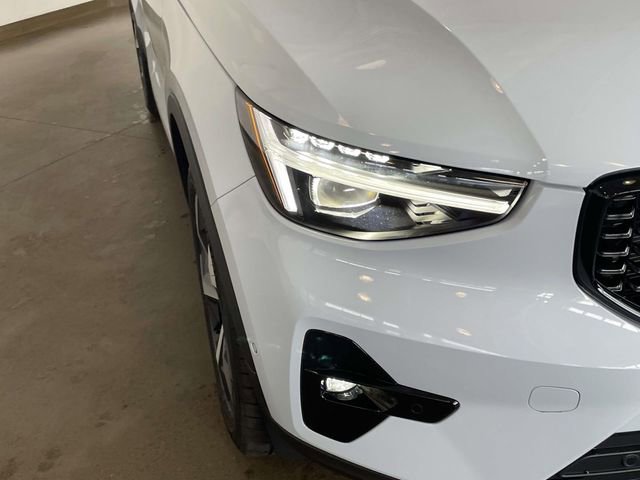 Used 2026 Volvo XC40 B5 Plus w/ Protection Package Premier image 8