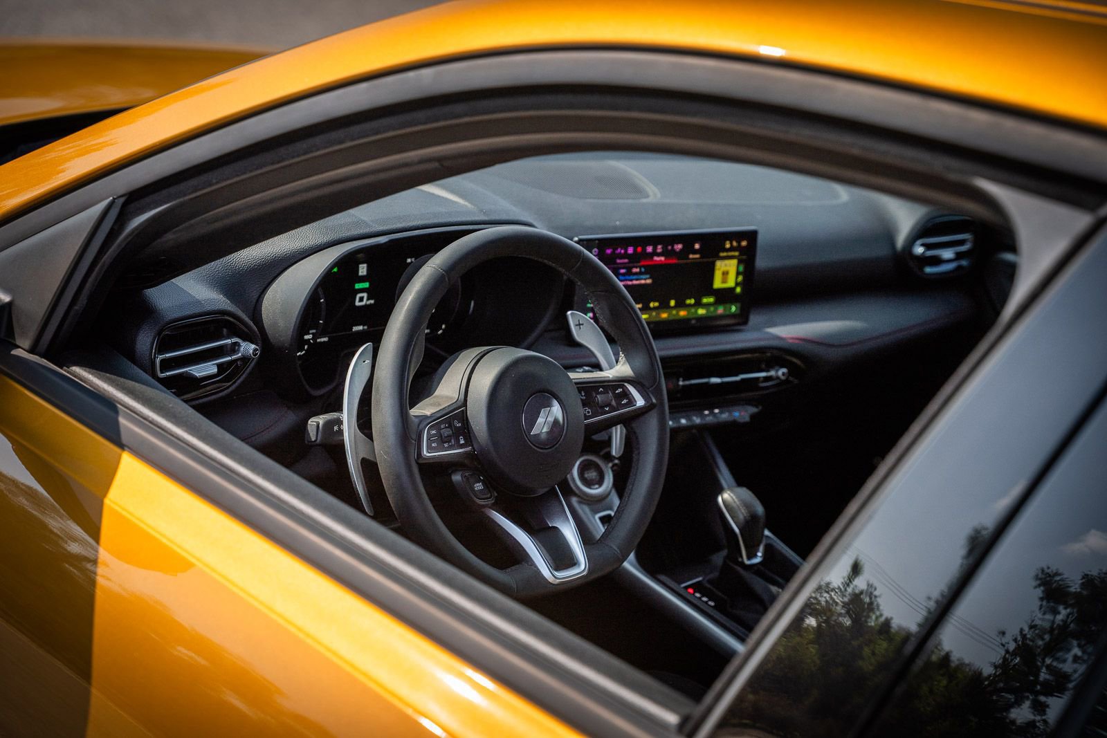 Used 2024 Dodge Hornet R/T image 31