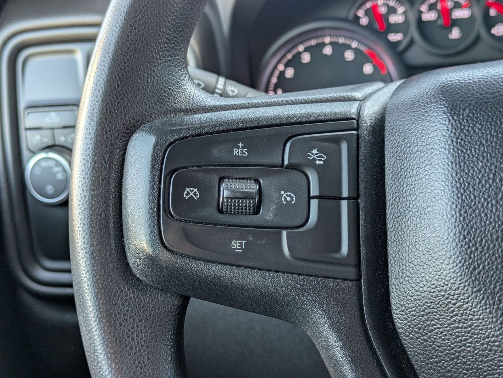 Used 2024 Chevrolet Silverado 2500 Custom RWD image 15