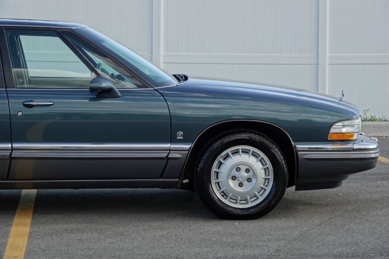 Used 1993 Buick Park Avenue Ultra FWD image 33