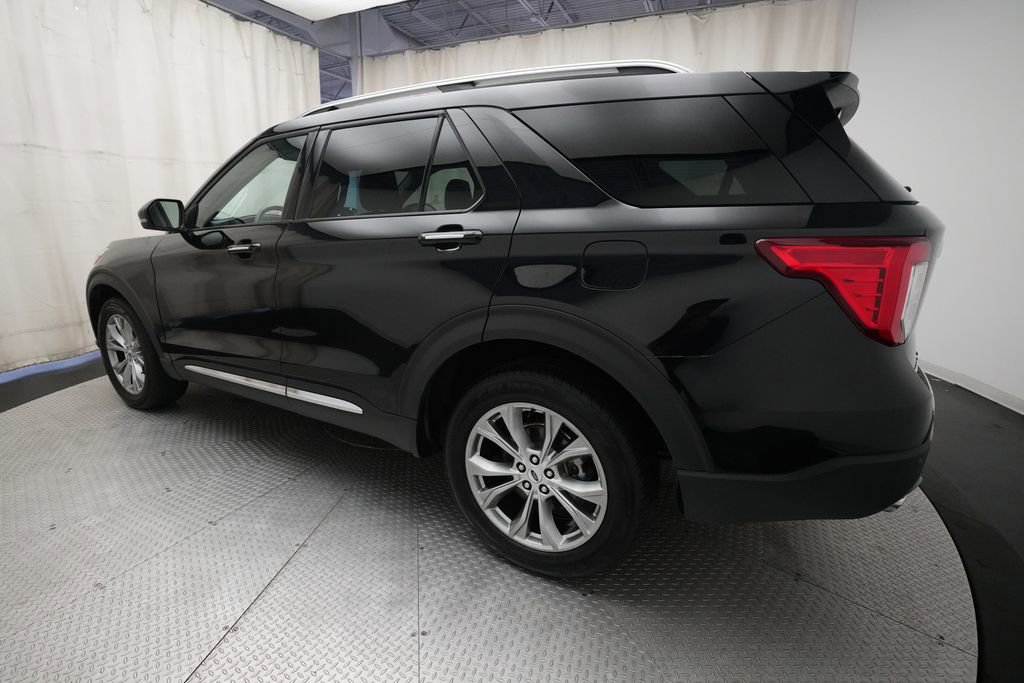 Used 2023 Ford Explorer Limited w/ Equipment Group 301A AWD/4WD image 34