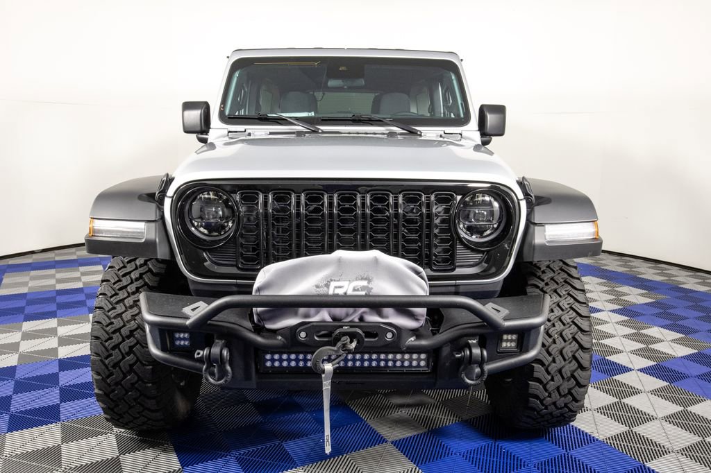Used 2024 Jeep Wrangler Unlimited Sport AWD/4WD image 2