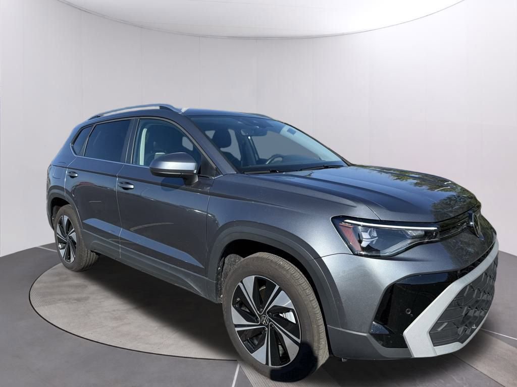 Certified 2025 Volkswagen Taos SE