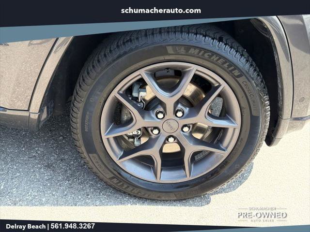 Certified 2021 Jeep Grand Cherokee Limited w/ Quick Order Package 28K 80th AWD/4WD image 21