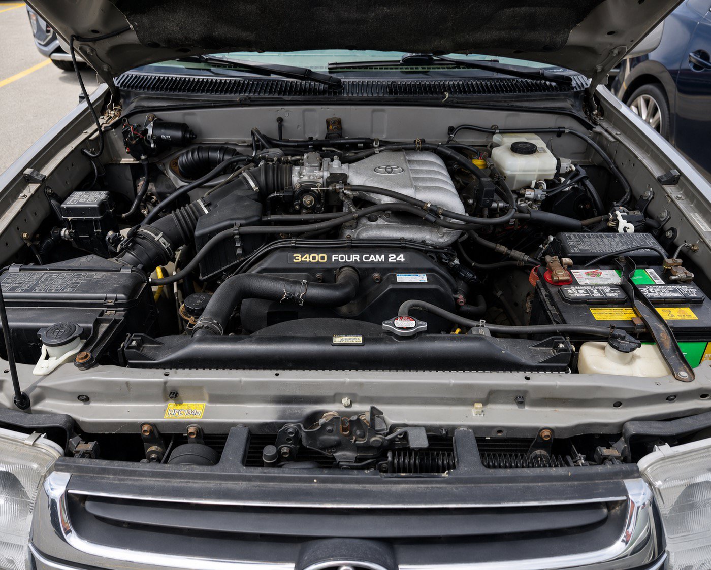 Used 2001 Toyota 4Runner Limited AWD/4WD image 11