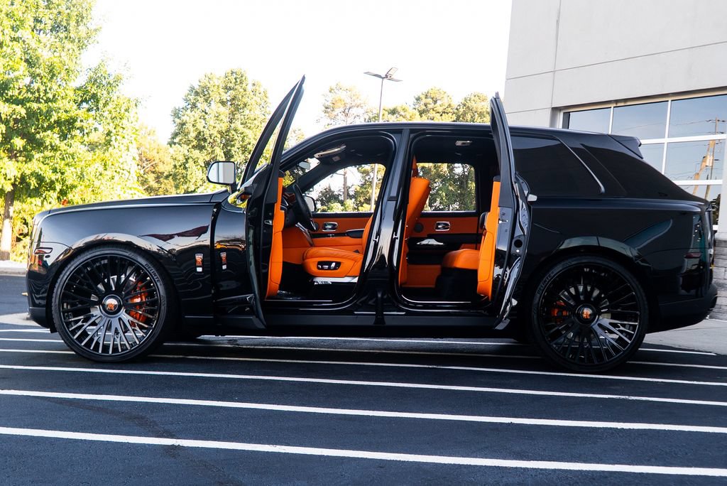 Used 2023 Rolls-Royce Cullinan AWD/4WD image 8
