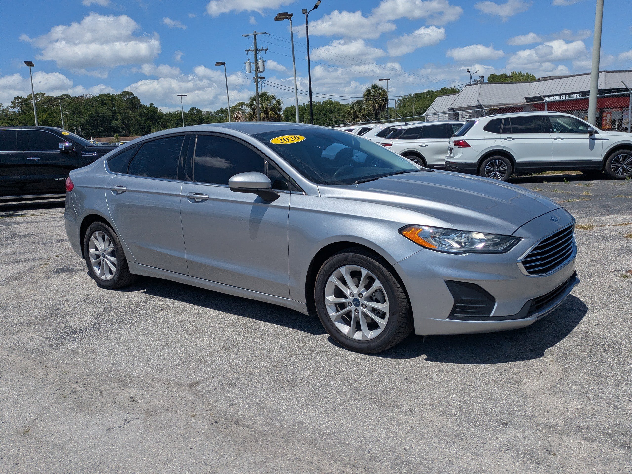 Certified 2020 Ford Fusion SE FWD image 2