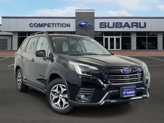Used 2023 Subaru Forester Premium AWD/4WD image 1