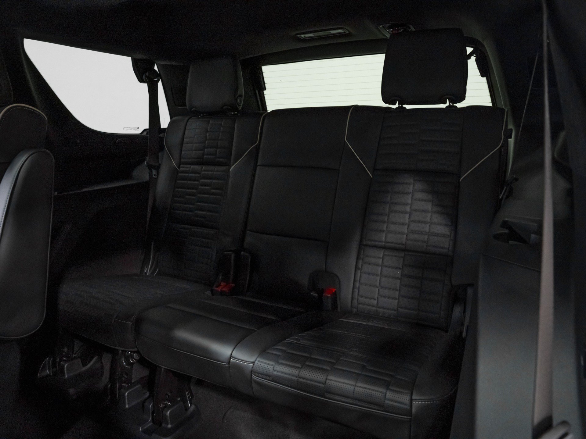 Used 2025 Cadillac Escalade V w/ LPO, ONYX Package AWD/4WD image 85