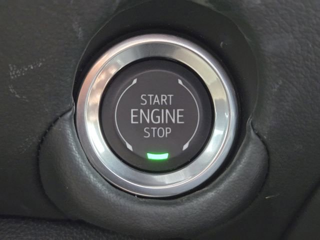 Used 2025 Chevrolet Suburban Premier RWD image 20