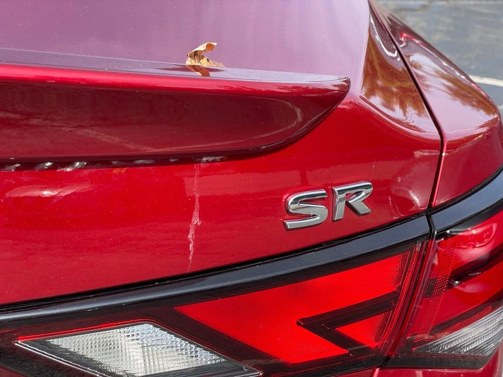 Certified 2022 Nissan Sentra SR FWD image 12