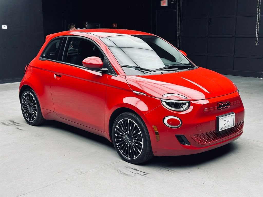 Used 2024 FIAT 500 e (RED) FWD image 8